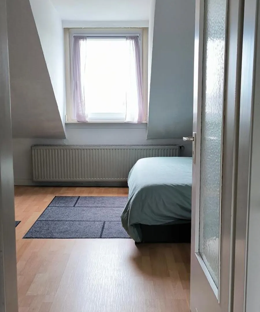 Private Room In A Shared Cozy Flat Dusseldorf 0*,